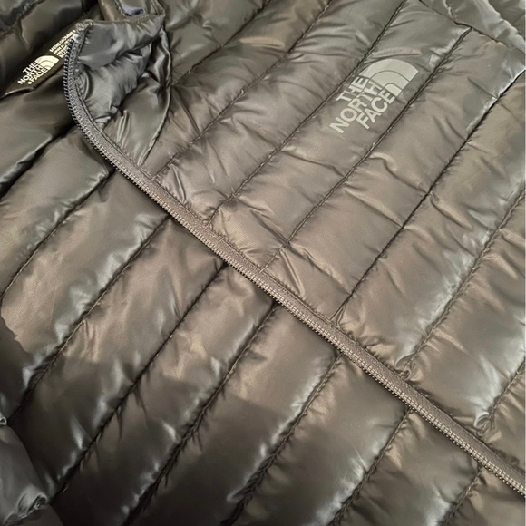 The North Face Mens Nylon Stretch Quilted Jacket Black M - Picture 8 of 12